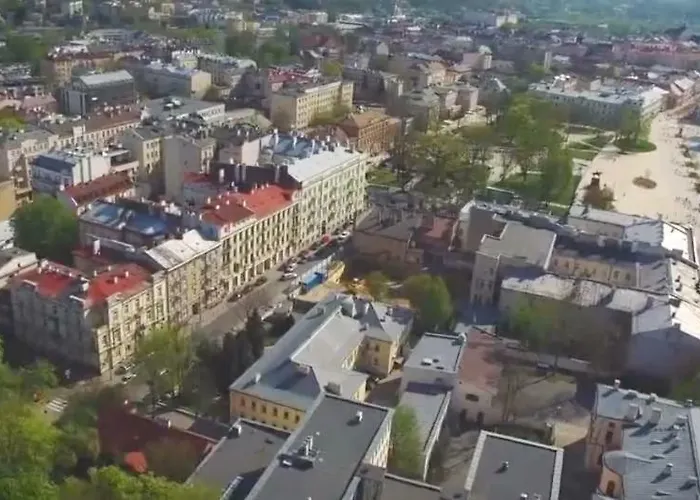 Ogrodowa - 700 Apartment *