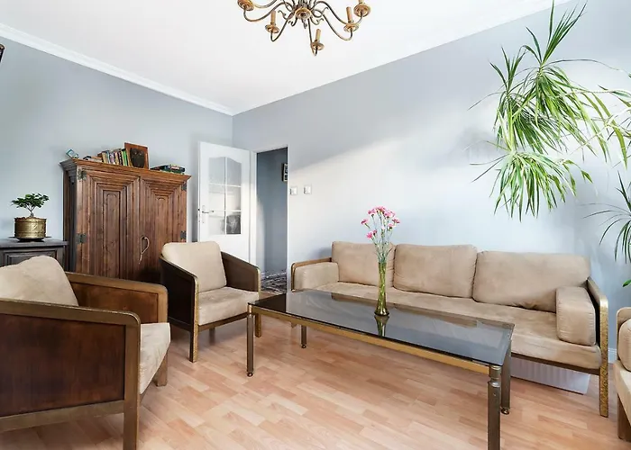 Ogrodowa - 700 Apartment